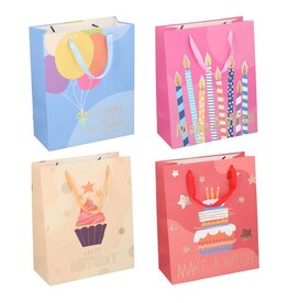 Geschenktas birthday cake 32x26cm