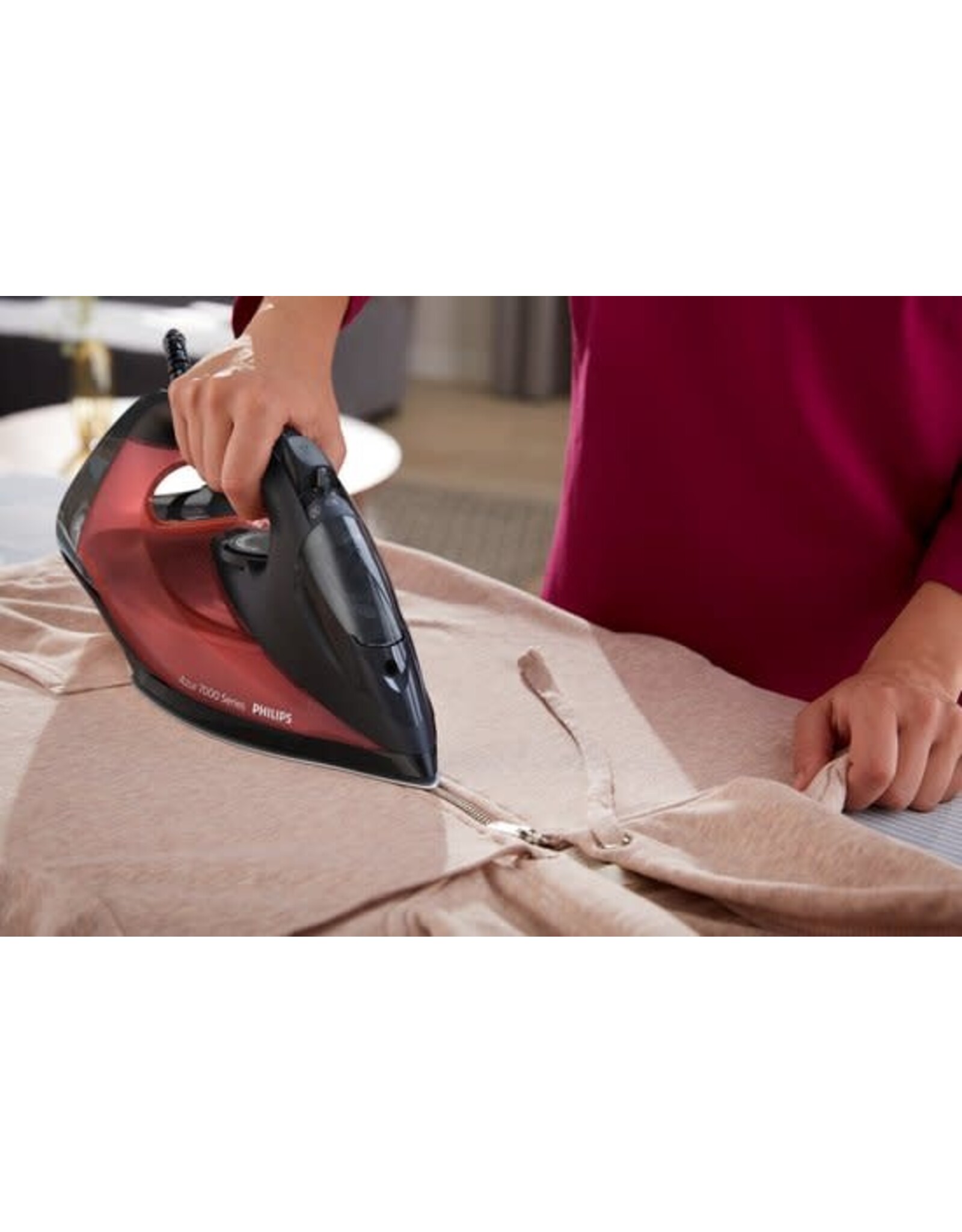 PHILIPS Philips Dst7022/40 7000 Series Hv - Stoomstrijkijzer - Zwart/Rood