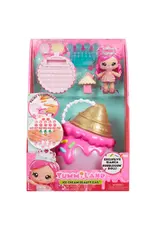 YUMMILAND Yummiland Cupcake Beauty Bag Playset [Bianca Bubbglegum Doll!]