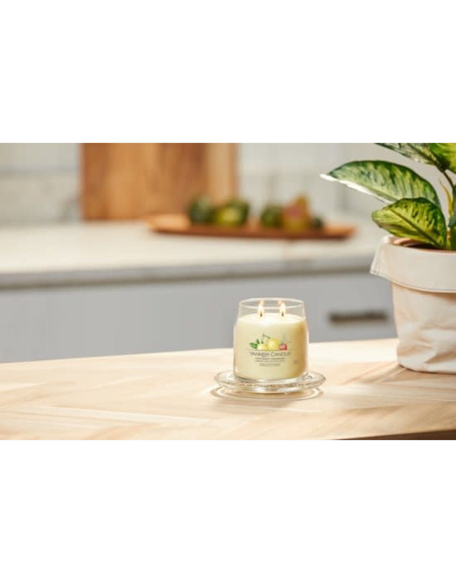Yankee Candle Yankee Candle | Iced Berry Lemonade Medium