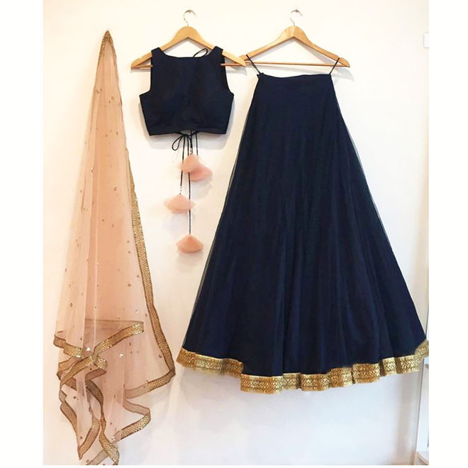 Lehenga Choli in Schwarz mit Apricot Gr. 42