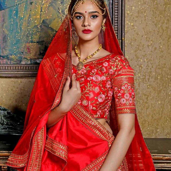 Lehenga Choli in Rot- Stoffpaket- halbgenäht(Massanfertigung)