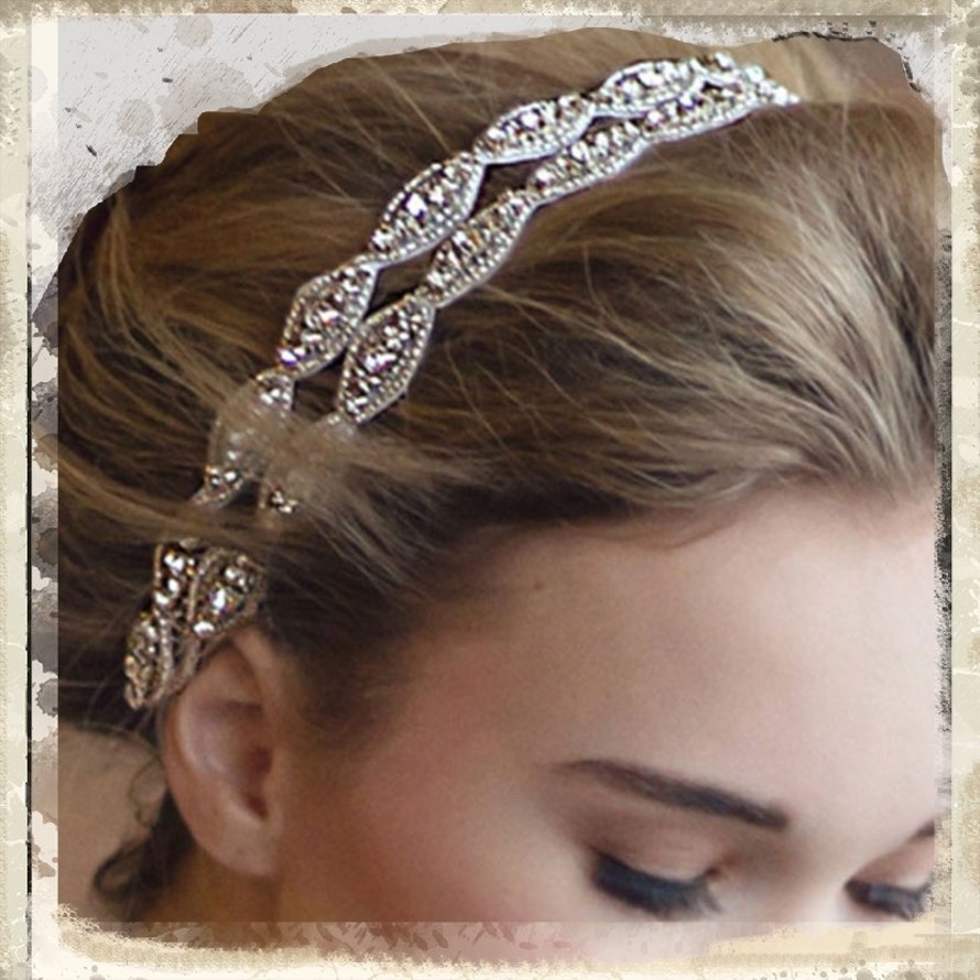 Haarschmuck/Broschen