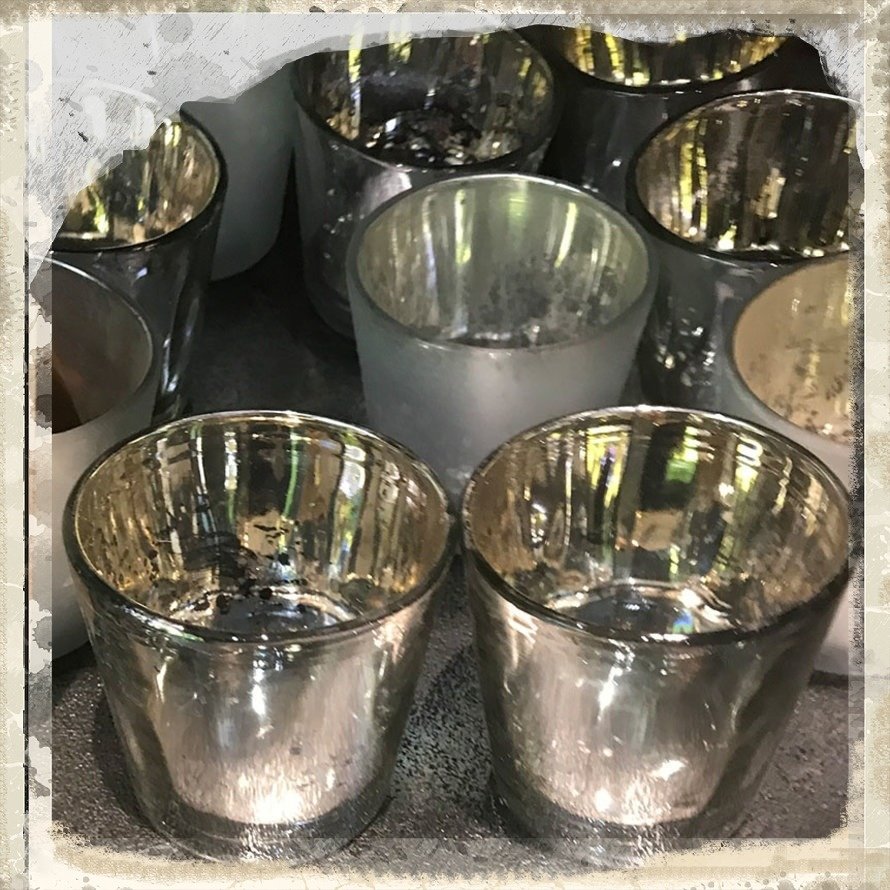 Teelicht & Dekorationen