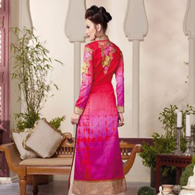 Elegantes Salwar in Pink, Creme