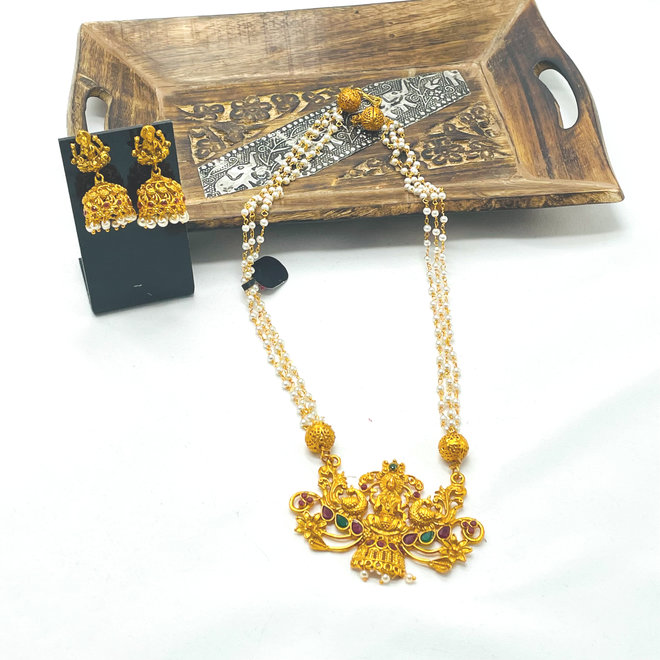 Indisches Schmuckset in Gold