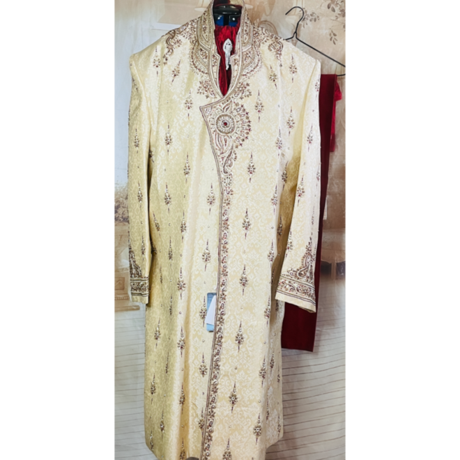 Sherwani exklusiv in Creme