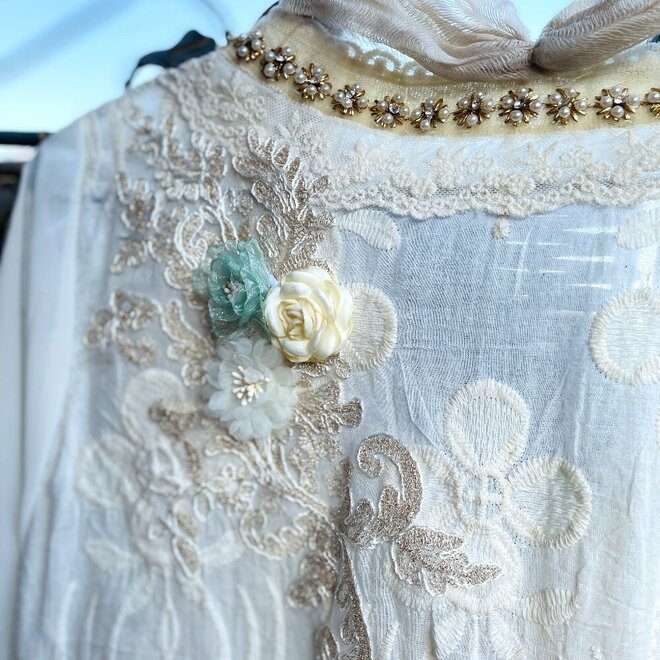 Vintage Bluse in Beige, bestickt