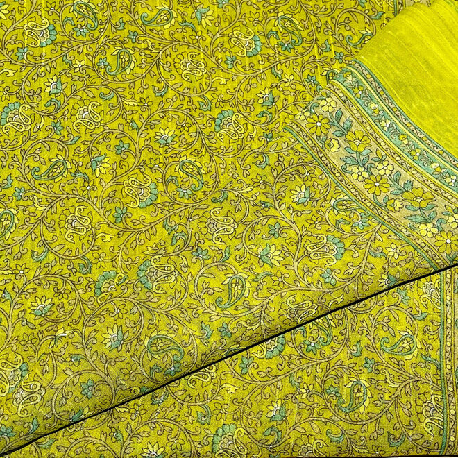 Indischer Sari in Senf Paisleymuster