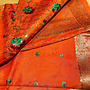 Sari in Orange bestickt