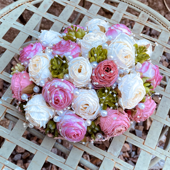 Rosenstaub – Gebrannte Rosen in Rosé im stilvollen Bilderrahmen