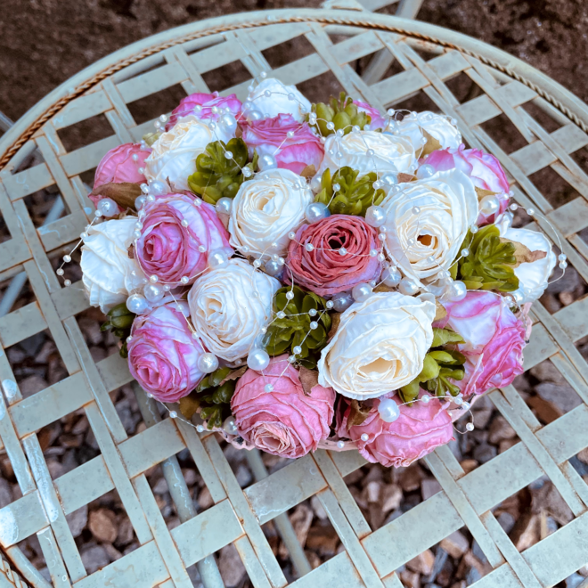 Rosenstaub – Gebrannte Rosen in Rosé im stilvollen Bilderrahmen