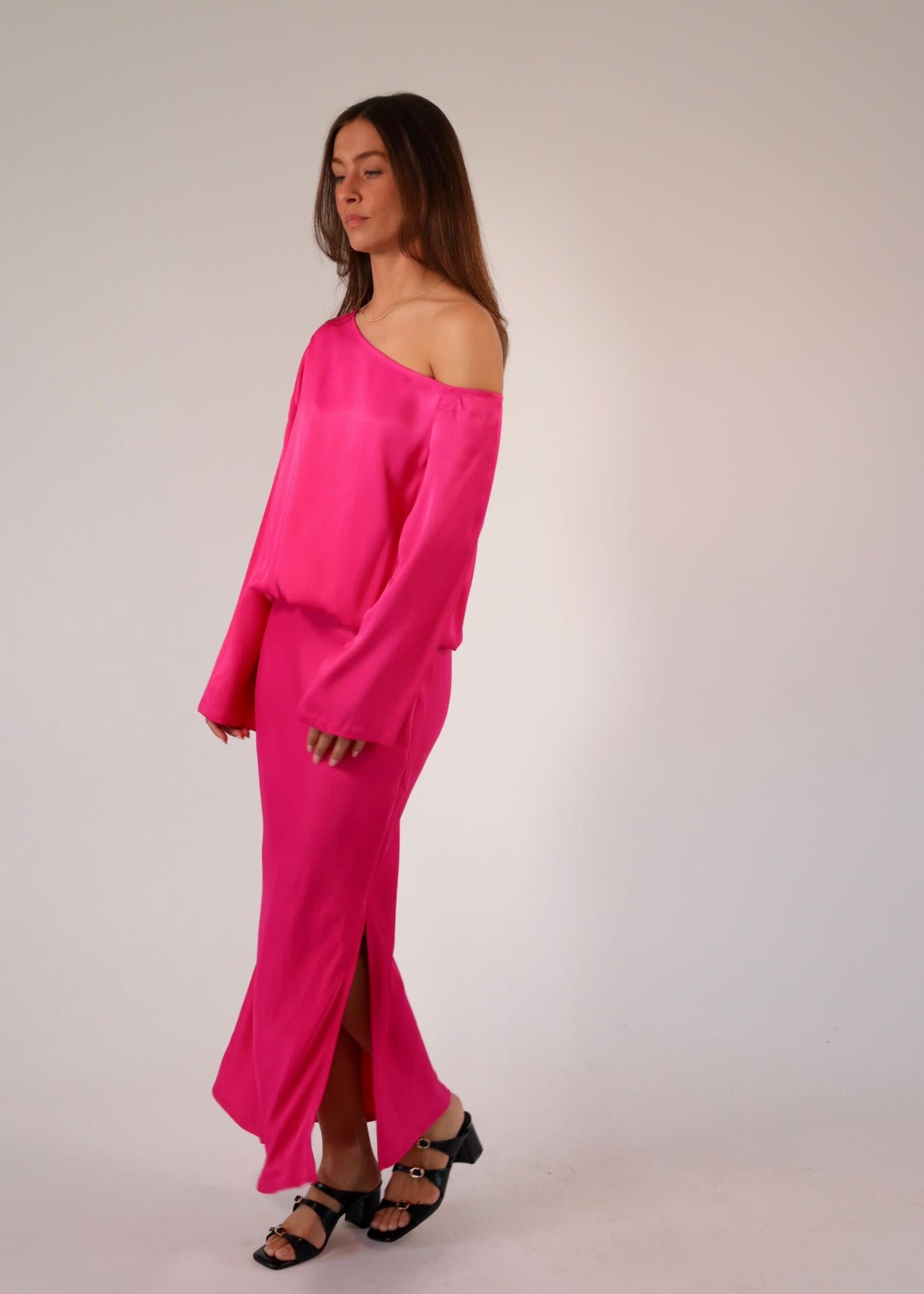 Liv The Label Delphine dress fuchsia