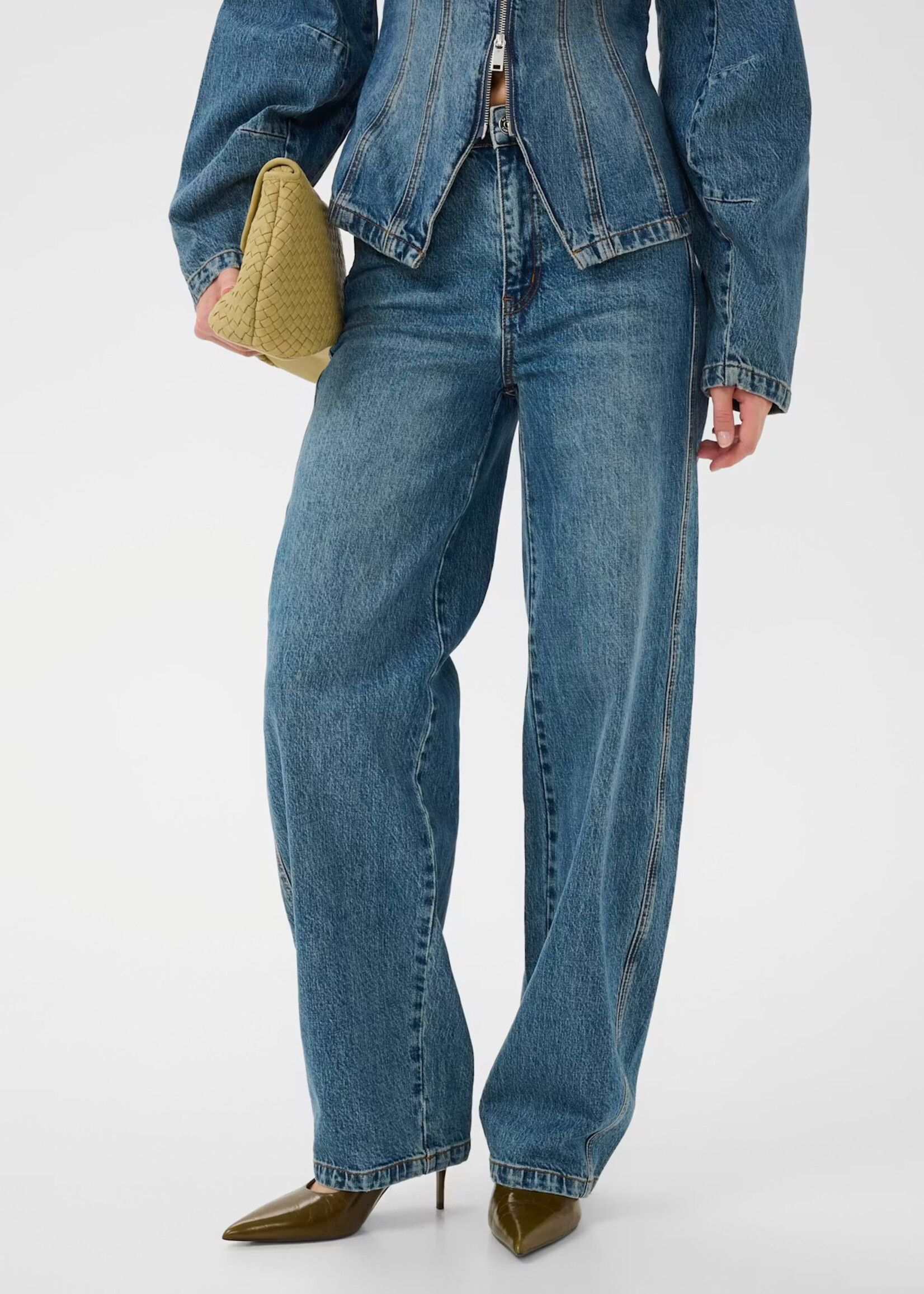 Gestuz Melu barrel jeans classic mid blue