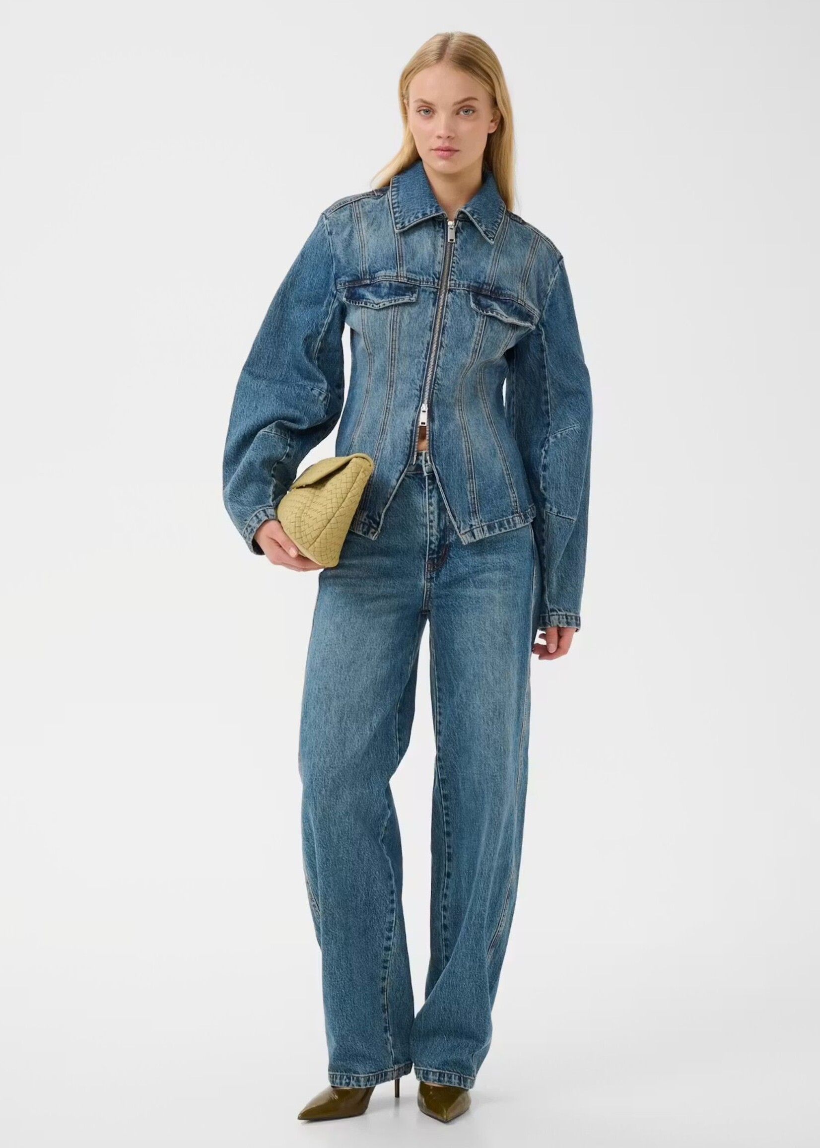 Gestuz Melu barrel jeans classic mid blue