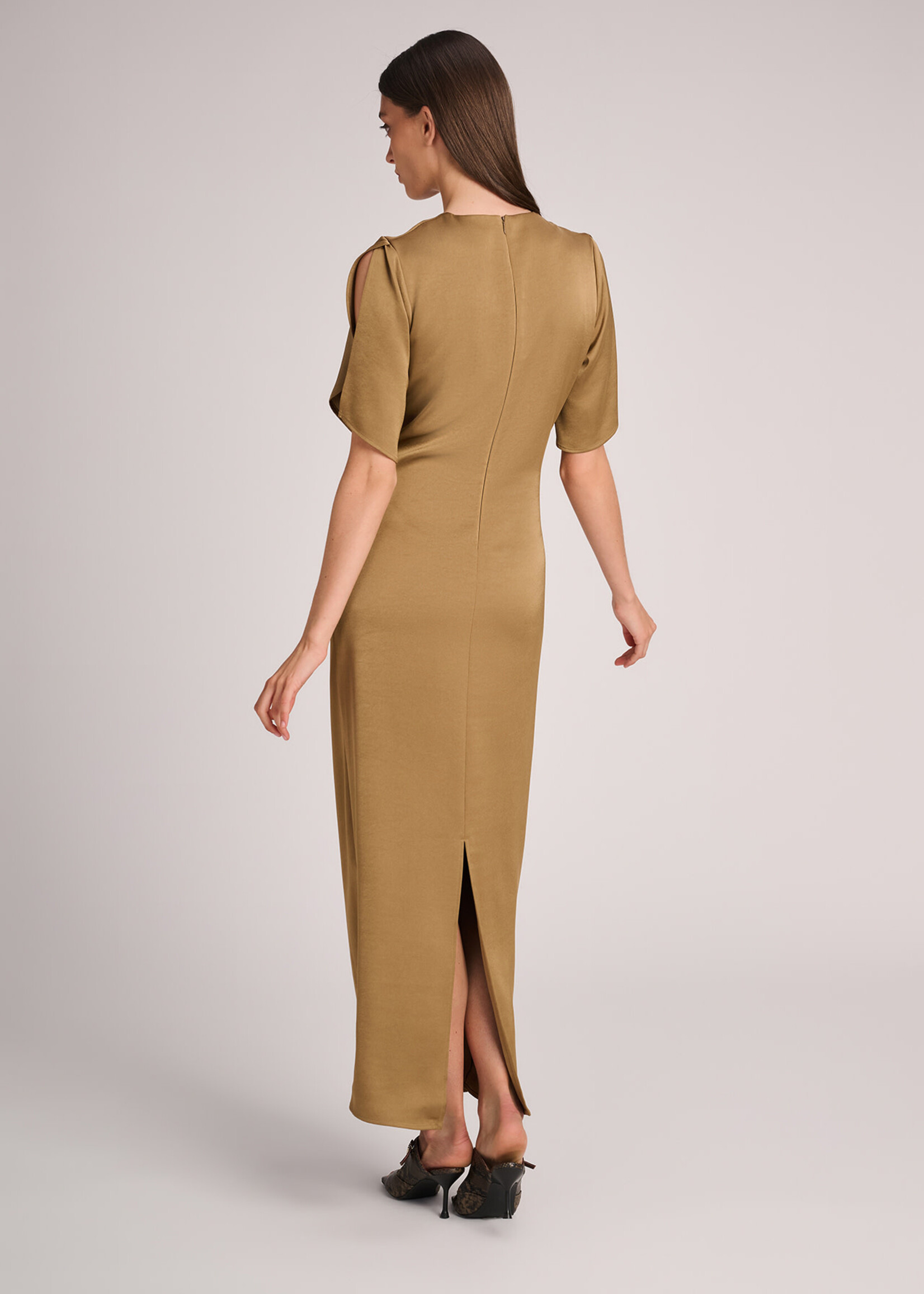 March 23 A dress capri olive