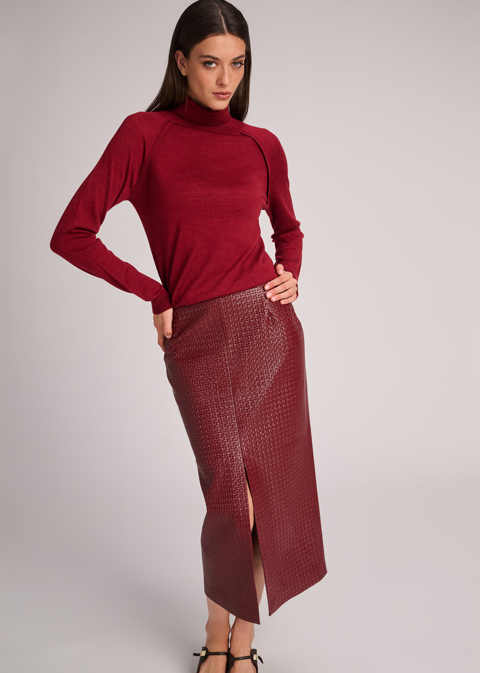 March 23 Skirt Chicago braided vernice lipstick