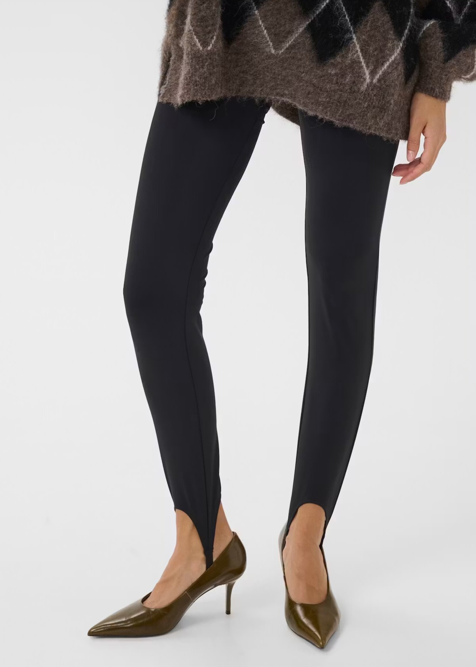 Gestuz Lyrose strap leggings black