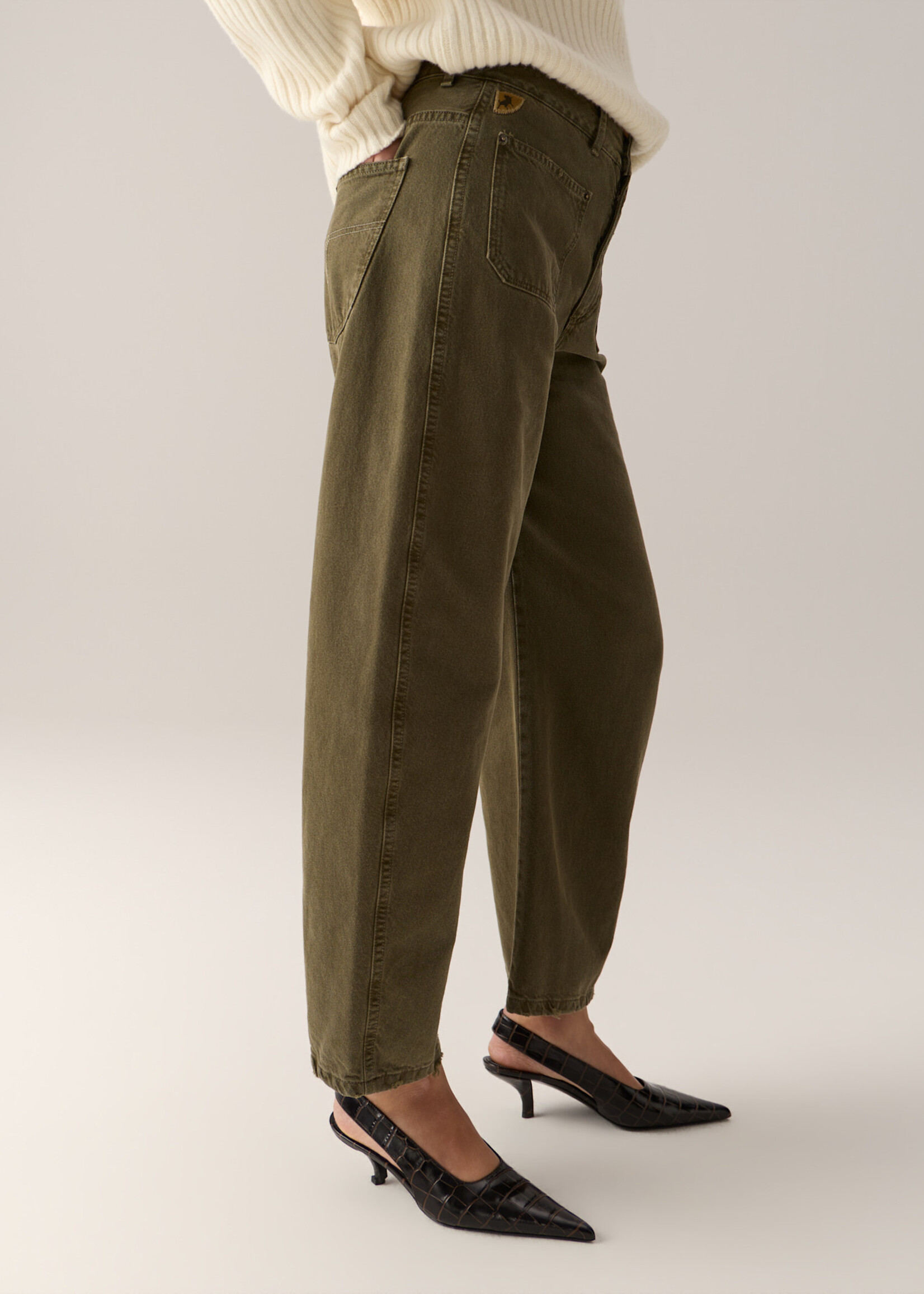 Lois Dali vintage olive