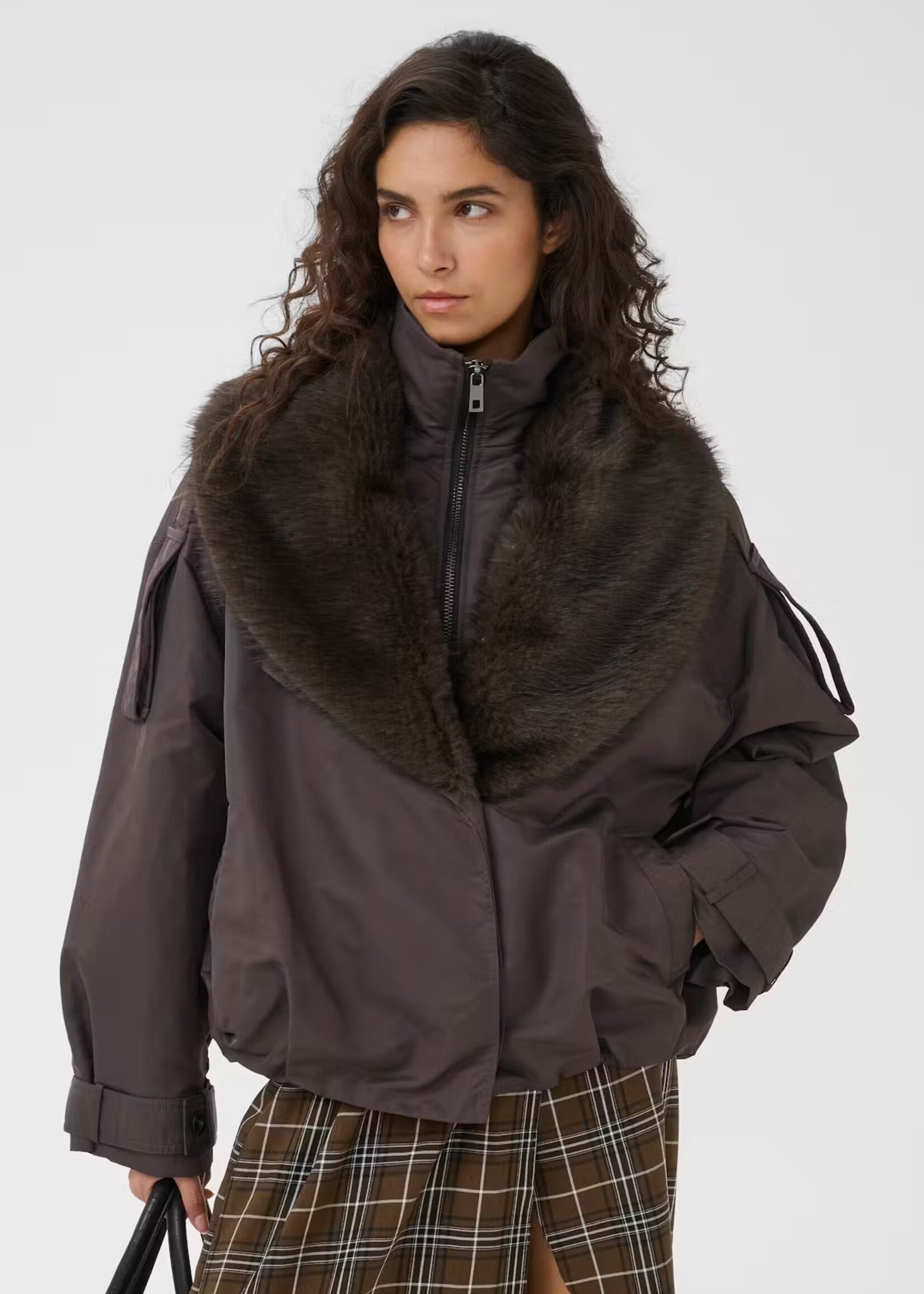 Gestuz Olina jacket raven
