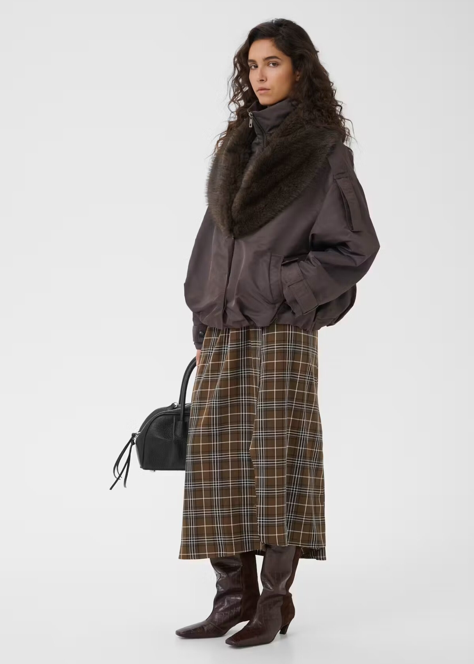 Gestuz Olina jacket raven