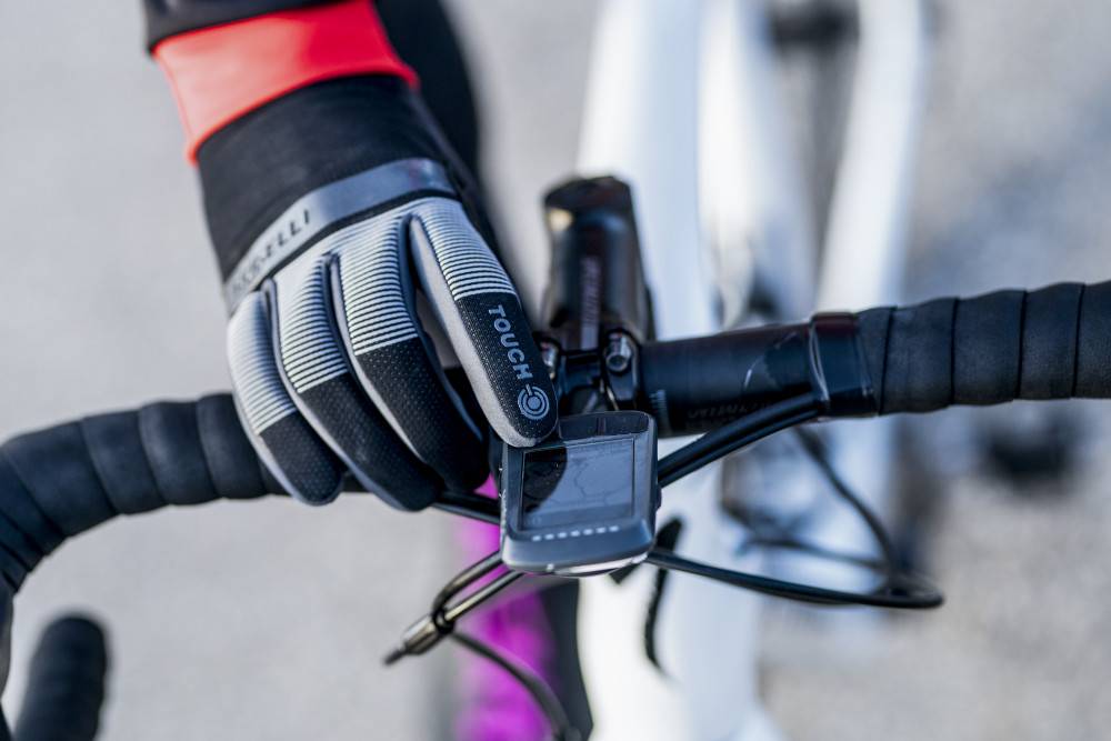 We hebben ook de beste vrijetijdskleding en accessoires voor het wielrennen.-1