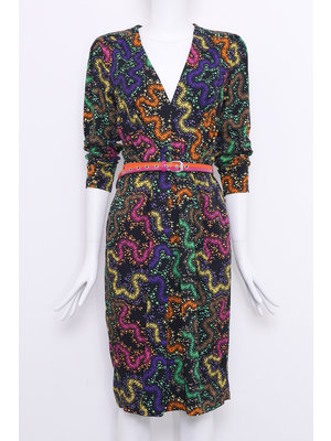 SIS by Spijkers en Spijkers getailleerde jurk met v-hals in multi colour STARDUST print