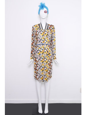 SIS by Spijkers en Spijkers Straight button down dress with tricot cuff in yellow-beige-brown RIBBON print