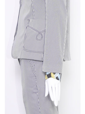 SIS by Spijkers en Spijkers Short fitted jacket striped with beautiful detail on the pockets