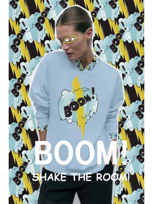 SIS by Spijkers en Spijkers Sweatshirt, baby blue with BOOM print