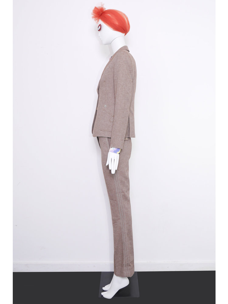 SIS by Spijkers en Spijkers Pantalon met flair  in bruin melange linen met  mooie details op de zijnaad