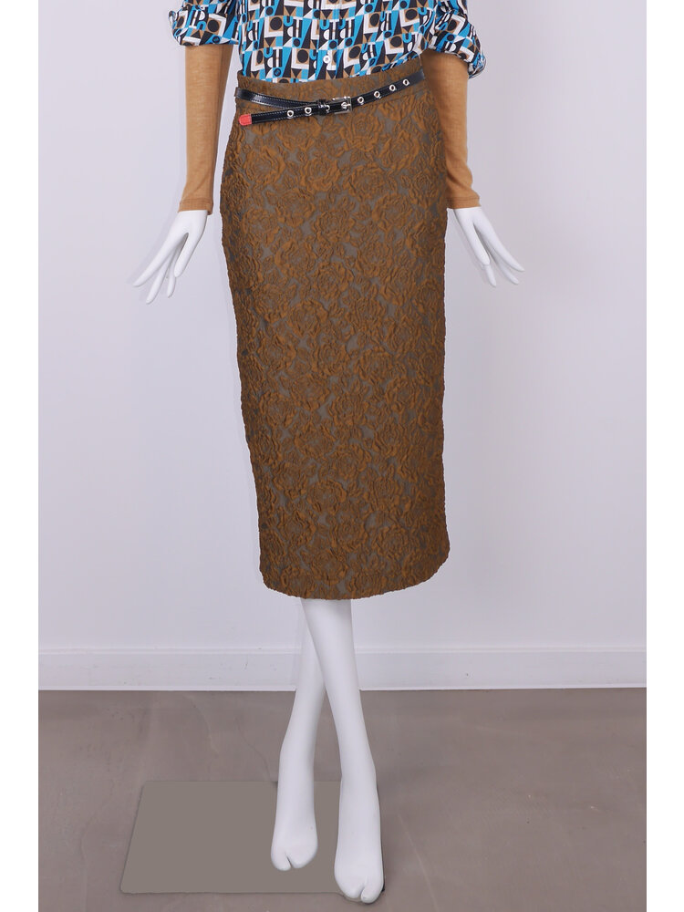 Pencilskirt with pockers in coppercolour relief jaquard