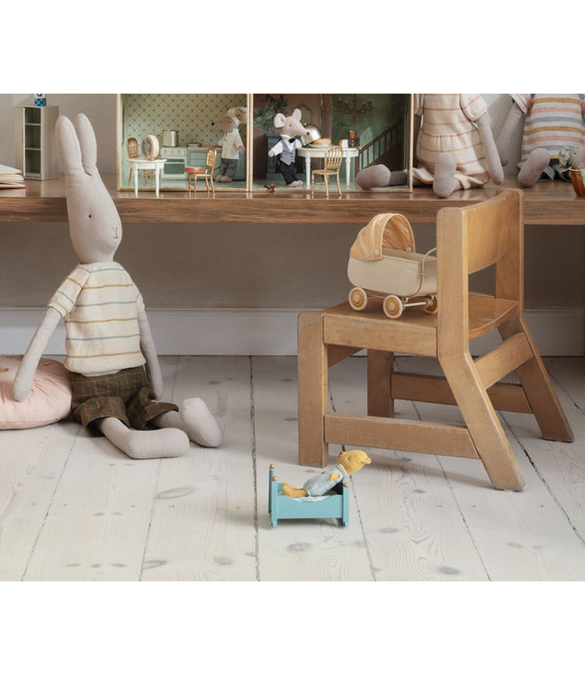 Maileg Cradle baby mouse Blue