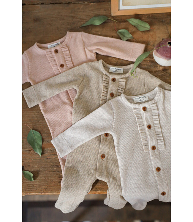 1 + in the family ELSA Nude