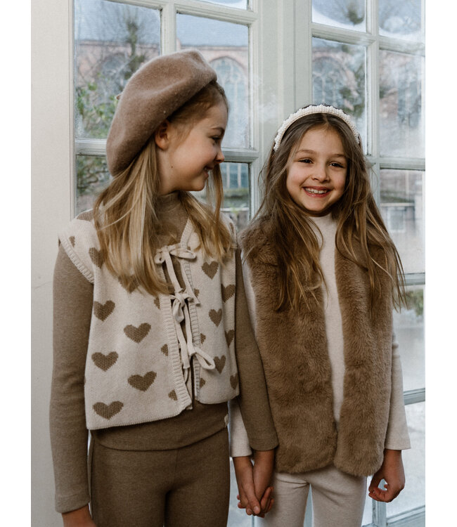 Navy Natural Mikki gillet hearts brown