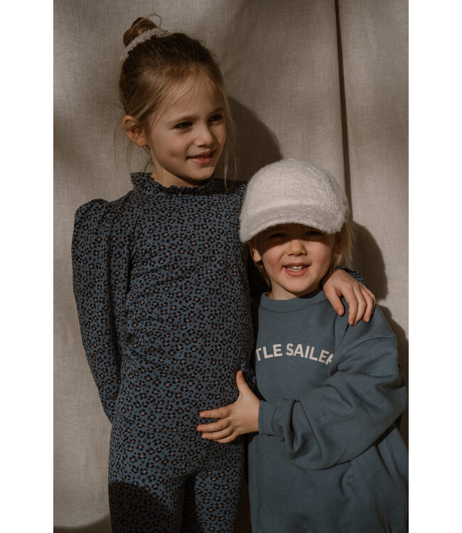 Navy Natural Loulou top navy leopard flower