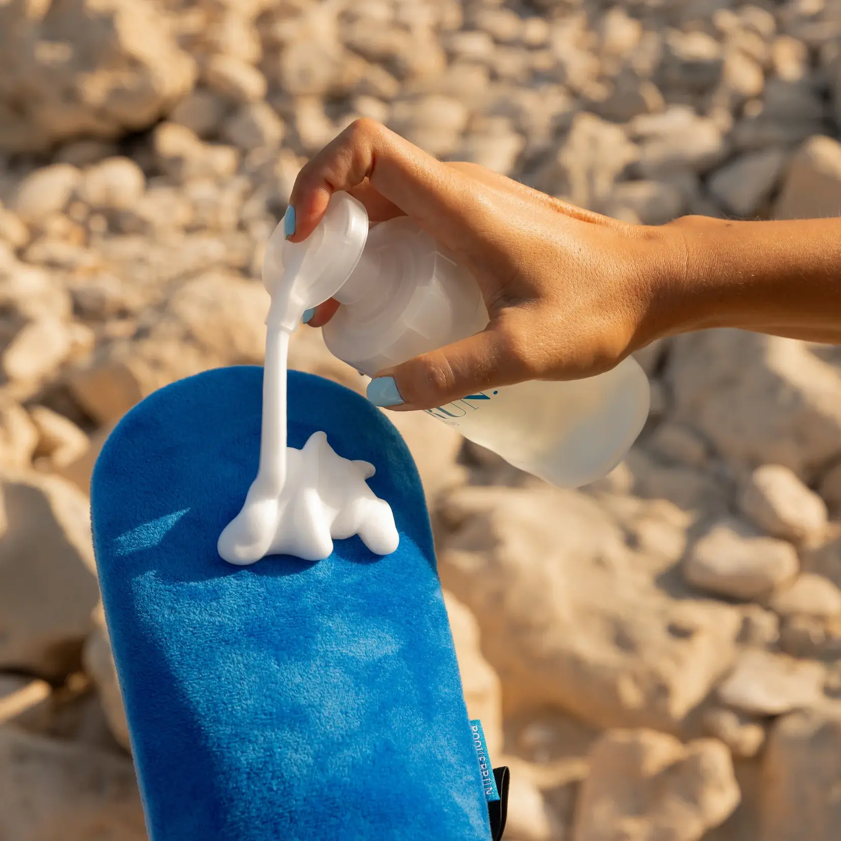 ROQUEBRUN Tanning Glove
