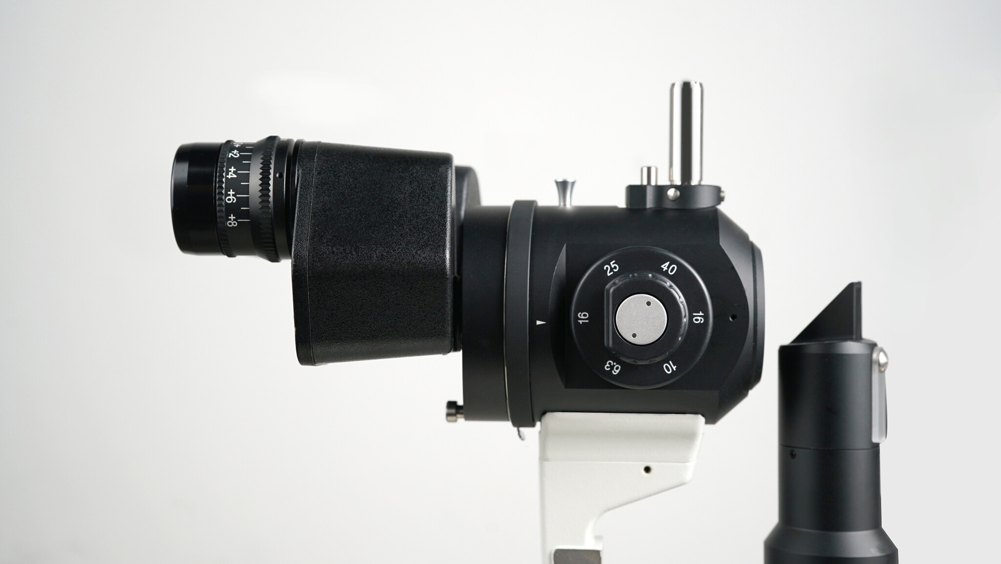 EyeVinci LED Spleetlamp Z-Type – 5-staps vergroting en geïntegreerd geelfilter