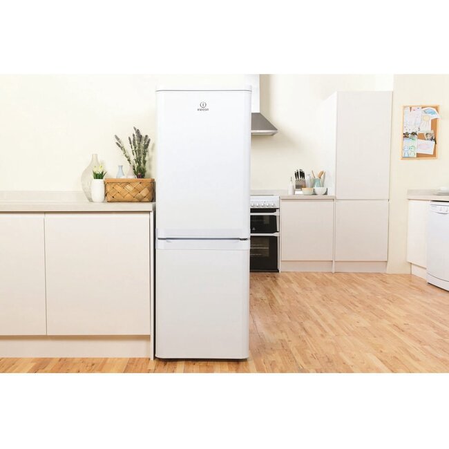 Indesit NCAA 55 koelvriescombinatie