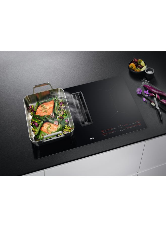 AEG CCE84543CB inductiekookplaat met afzuiging 80 cm