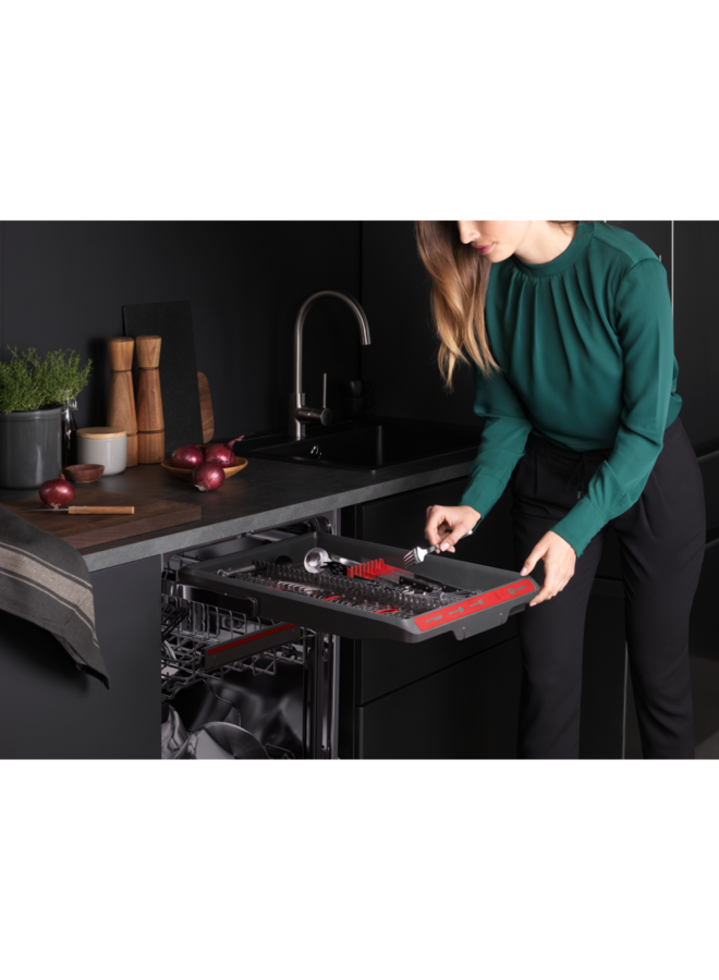 AEG FEE8380XPM | Half geintregeerde vaatwasser | ComfortLift