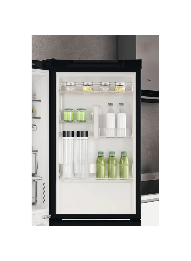 Whirlpool W7X 82O K koelvriescombinatie Zwart