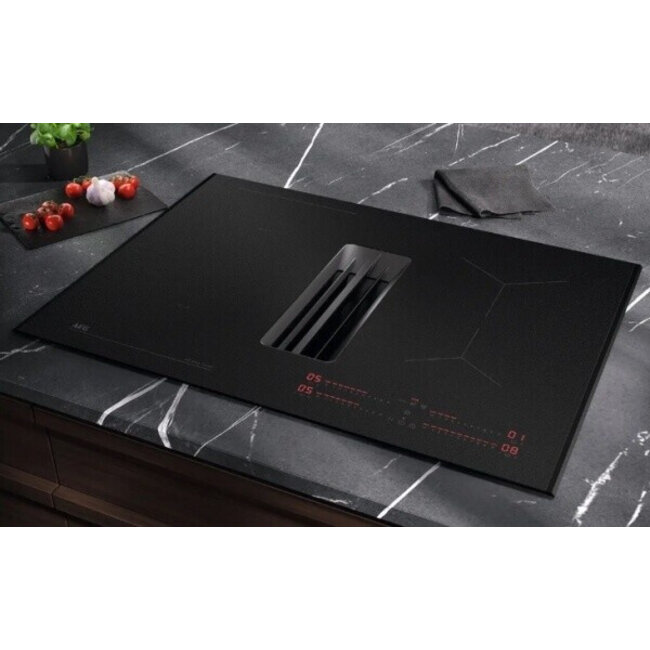 AEG XUB6845IS | Inductie kookplaat met afzuiging | 80 cm | SaphirMatt