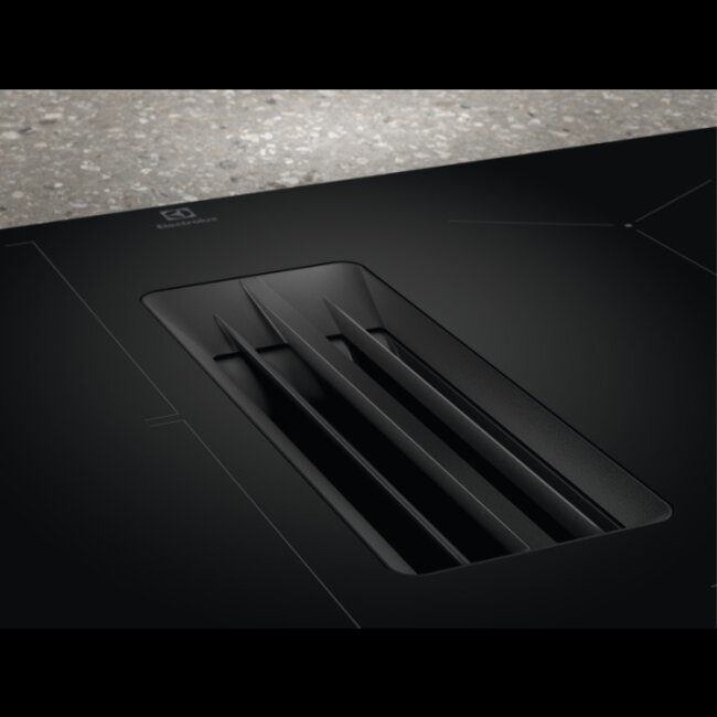 Electrolux ( AEG ) Electrolux KCC73443CK | Inductie kookplaat met afzuiging | 70 cm