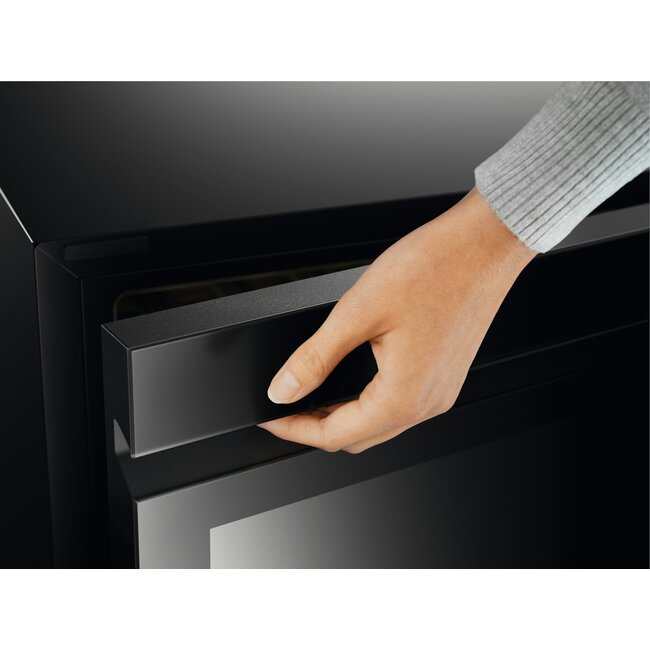 AEG NSW8S826GT | Wijnklimaatkast onderbouw | Inbouw