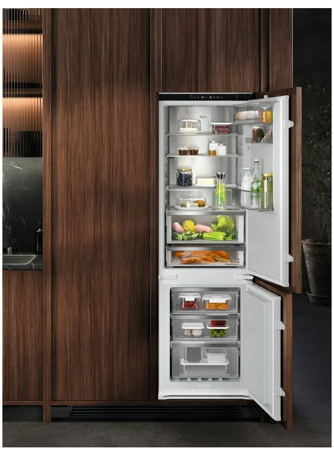 AEG NSC9V181CS | Inbouw koelvriescombinatie | 178 cm | C