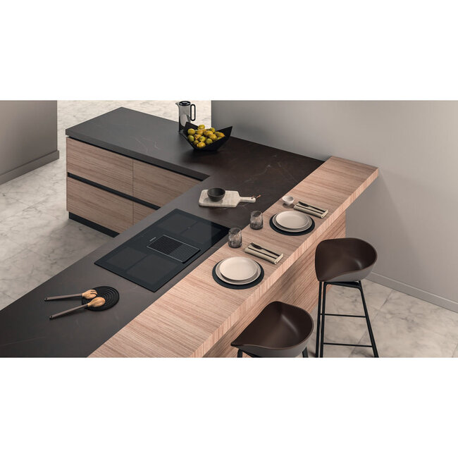Hotpoint ( Bauknecht ) HOTPOINT PVH 92 B K/F KIT | Inductie kookplaat met afzuiging | 83 cm