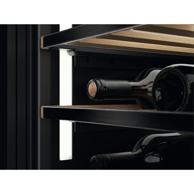 AEG NSW8S826GT | Wijnklimaatkast onderbouw | Inbouw | (B)