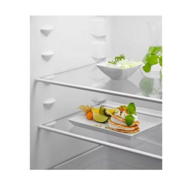 Electrolux ( AEG ) Electrolux KRB2AE88S | Inbouwkoelkast | 88 cm | Sleepdeur