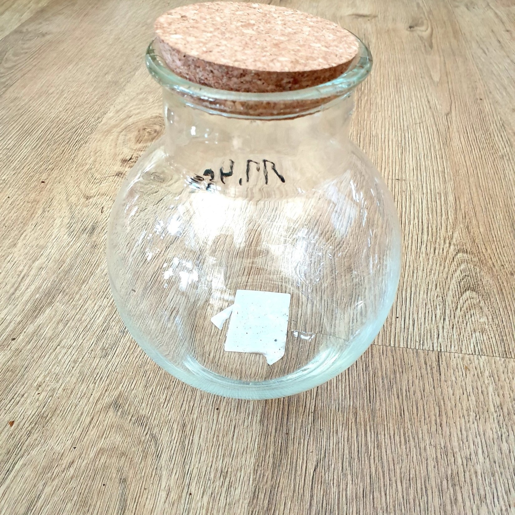 NLS Ball vase + Cork stopper D15x17